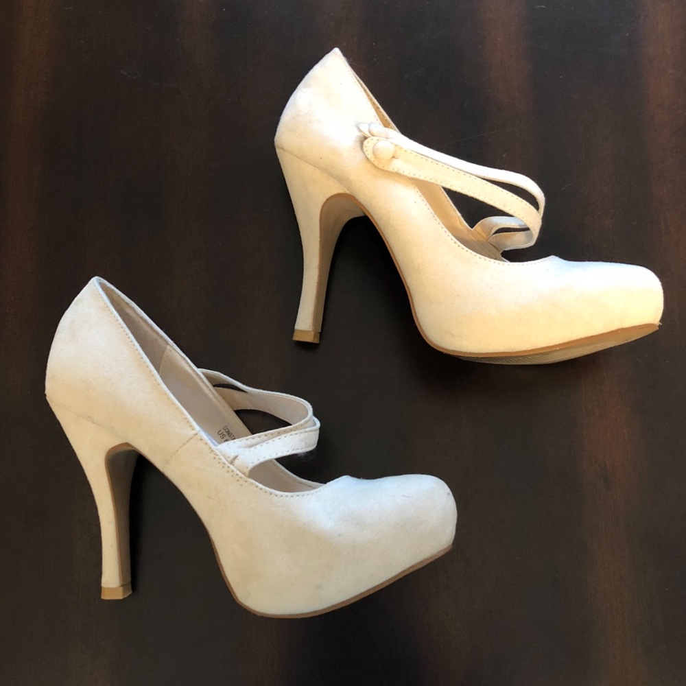 Nude Heels with Double Strap